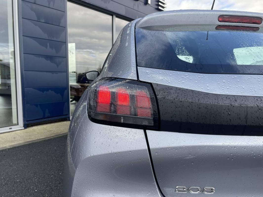 Peugeot 208 - II PureTech 75 S&amp;S Like