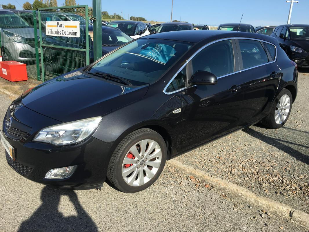 Opel Astra 1.4 120 COSMO