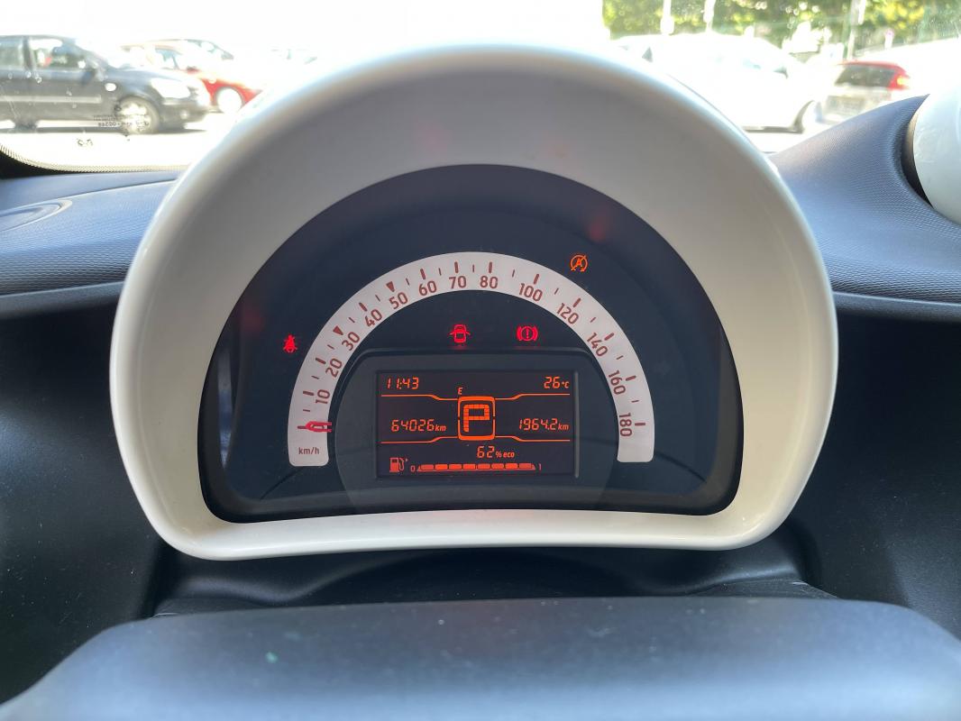 Smart ForTwo - Coupe III 71ch pure twinamic